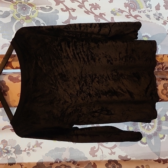 Michael Stars black velvet top - Picture 4 of 4